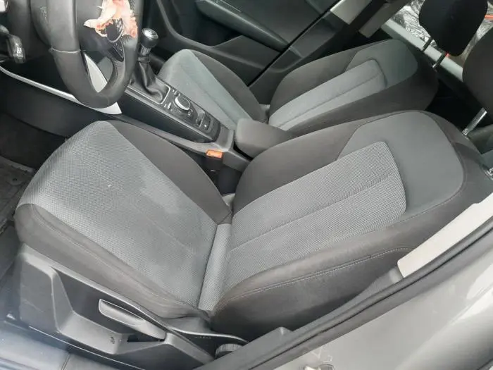 Sitz links Audi Q2