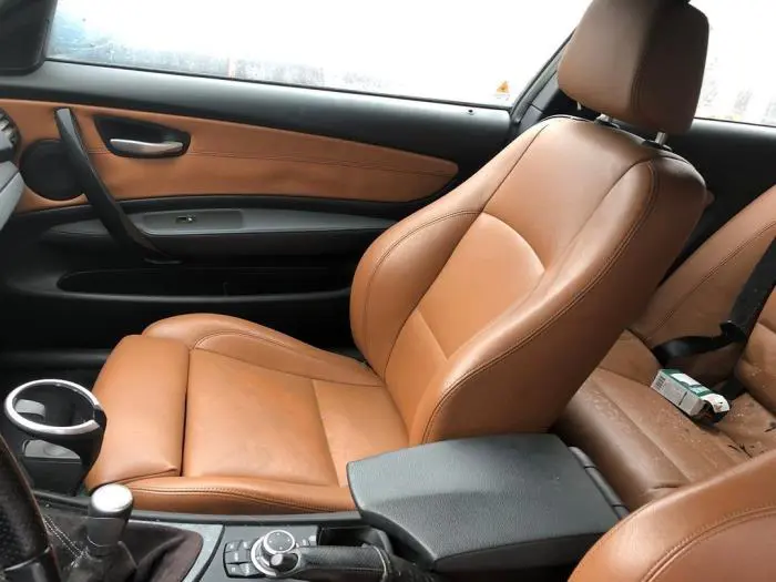 Sitz rechts BMW 1-Serie
