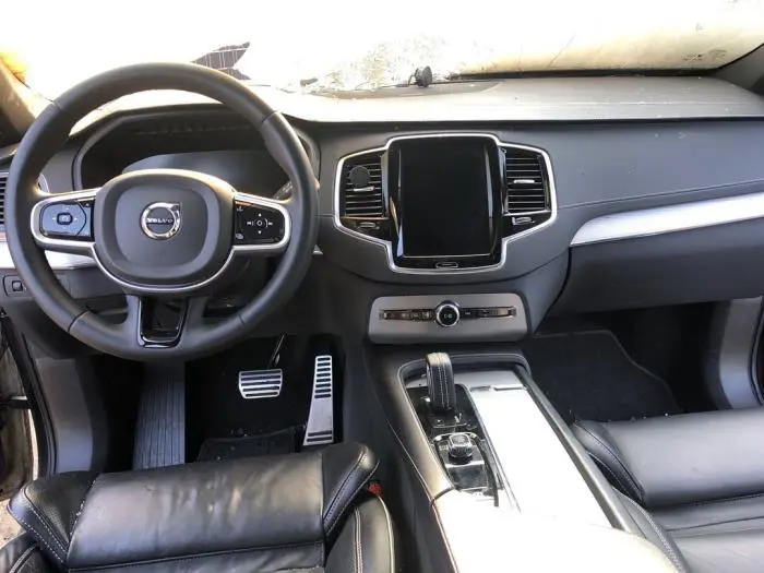 Displays Multi Media Anzeige Volvo XC90