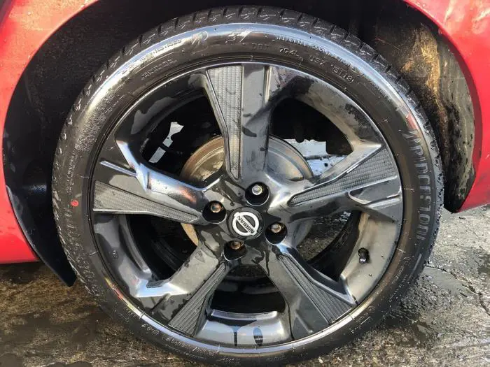 Felge + Reifen Nissan Micra