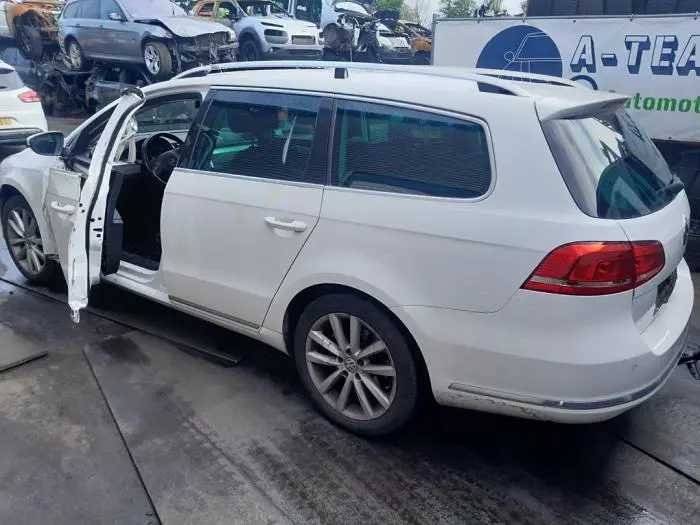 Türscheibe 4-türig links hinten Volkswagen Passat
