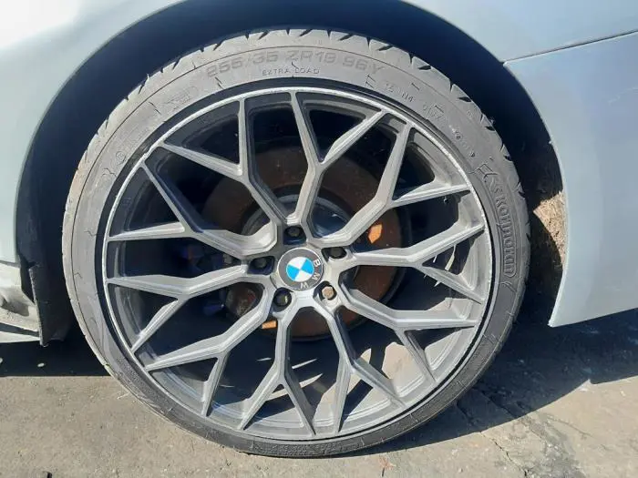 Felge + Reifen BMW M4