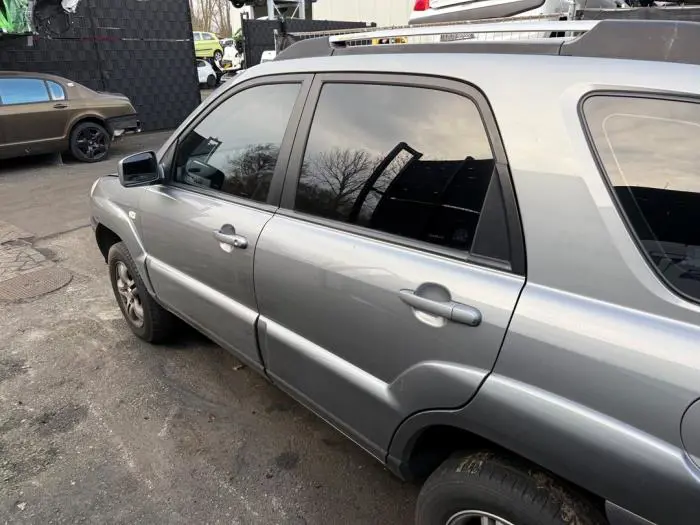 Tür 4-türig links hinten Kia Sportage (770031F050)